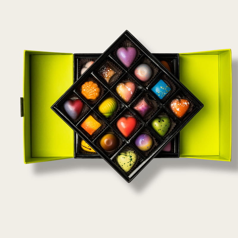 32 Piece Mother's Day Gift Box, hi-res